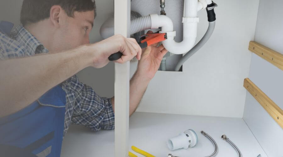 Professional expert plumbing services in Delta, IA